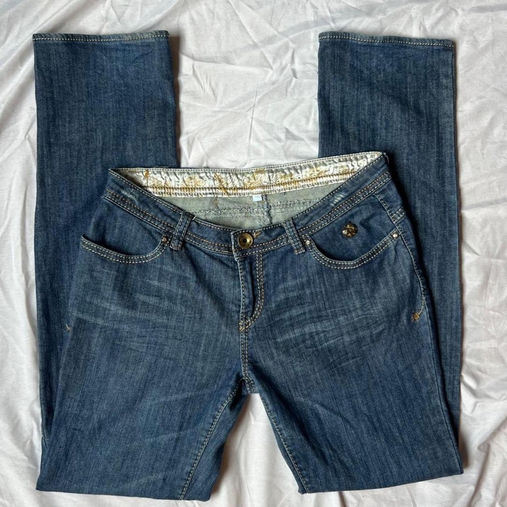 Apple Bottom Low Rise Gold Embroidered Pocket Jeans - Picture 5 of 8